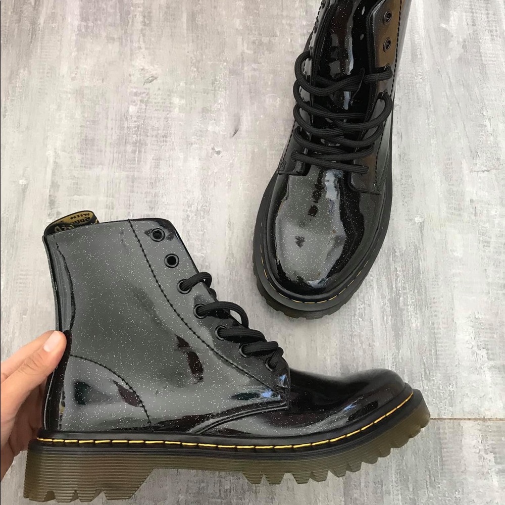 Dr. Martens luana
